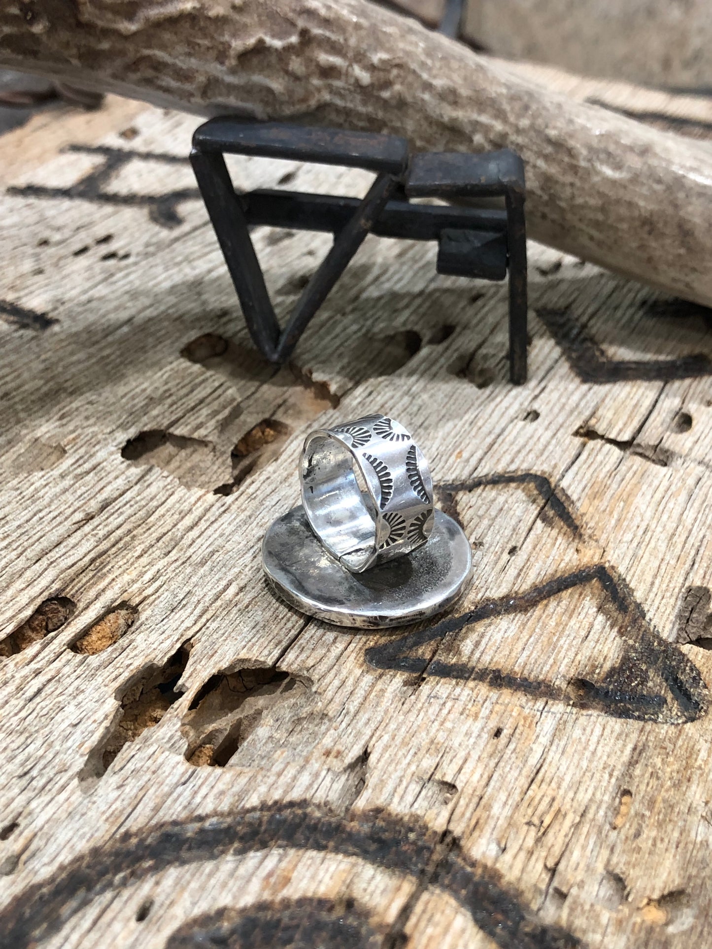 RUSTIC Horseshoe Ring Size 8 3/4