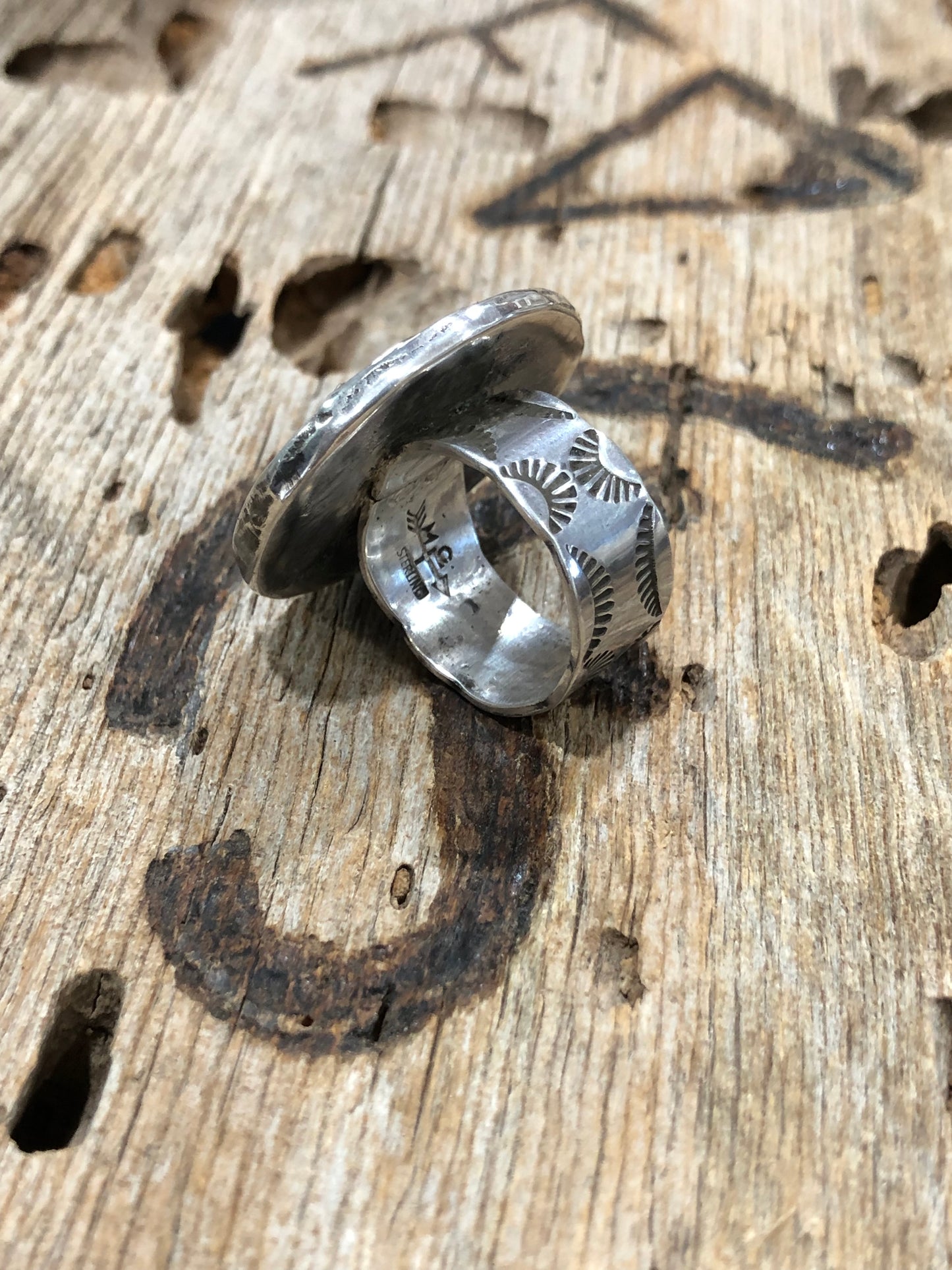 RUSTIC Horseshoe Ring Size 8