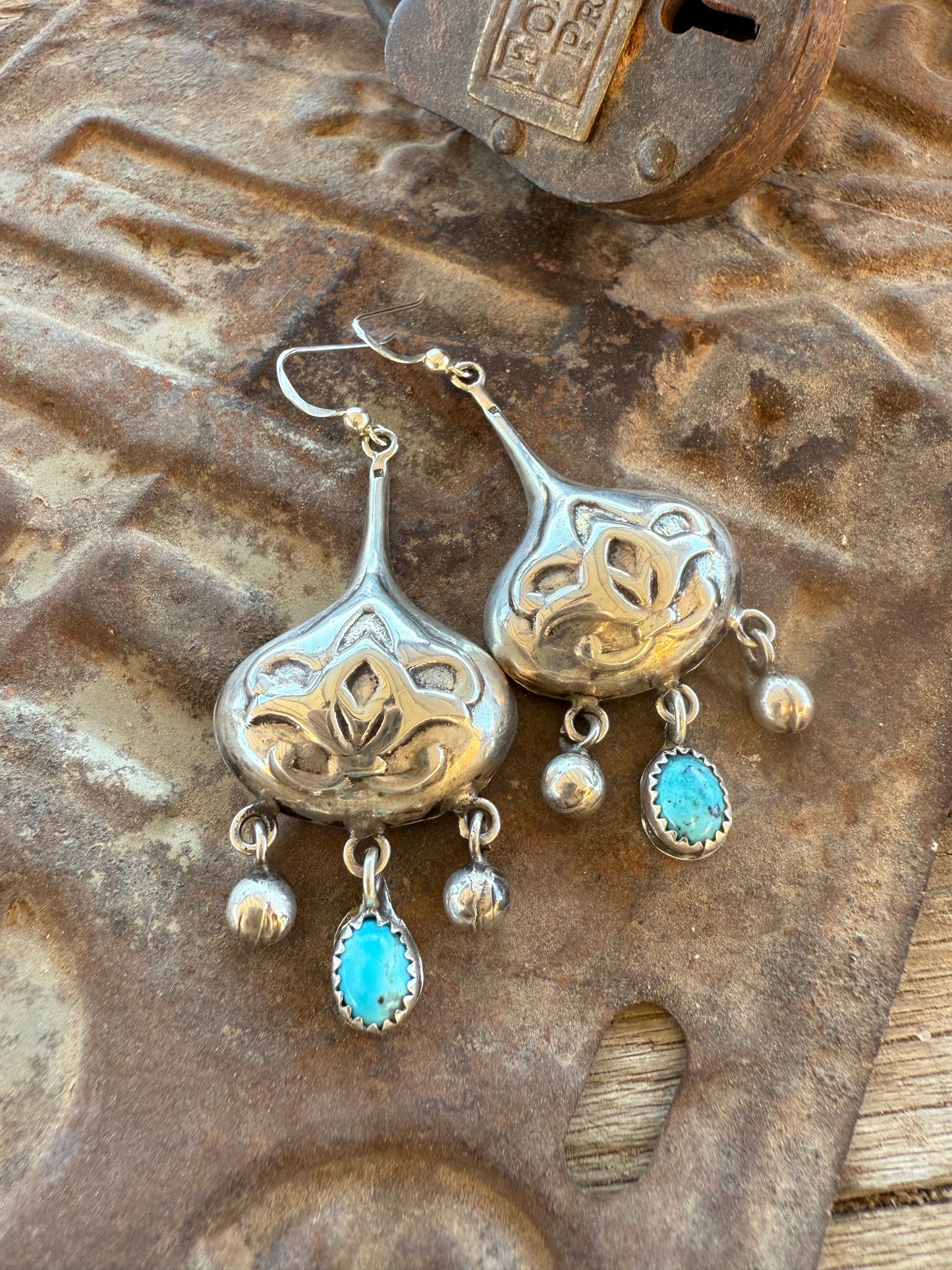 Sterling & Kingman Lotus Earrins